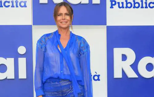 "Nefrectomia parziale". La confessione choc di Paola Perego sul tumore