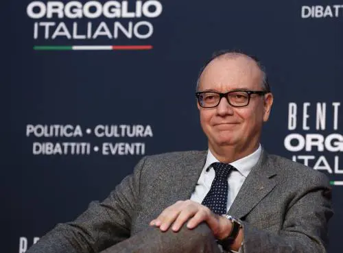 "Il tetto agli studenti stranieri? Esiste già". Valditara zittisce la sinistra