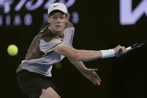 Australian Open, Sinner da favola: schianta Rublev e vola in semifinale