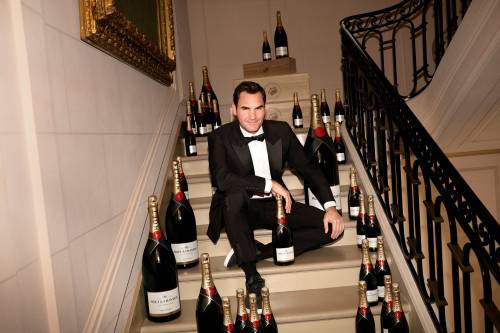 Se Federer invita gli amici a uno Champagne-party