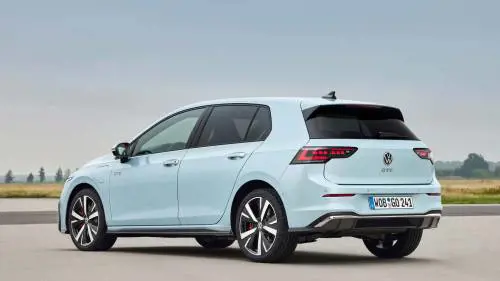 Volkswagen Golf 2024, guarda tutte le foto