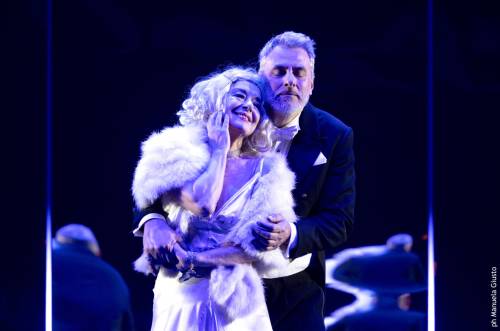 Monica Guerritore: "Amo Fellini, perciò ballo Ginger e Fred a teatro"