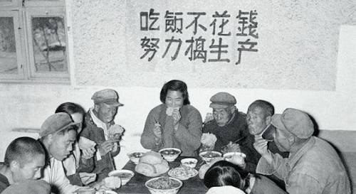 Quando il comunismo sbranò di fame i cinesi