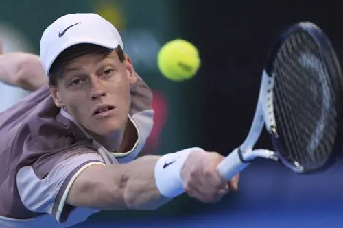 Quel grazie commosso di Sinner ai genitori nel giorno del trionfo