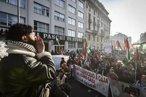 Sciopero e corteo sulle guerre. Ma per l'ideologia pacifista l'Occidente è sempre aggressore