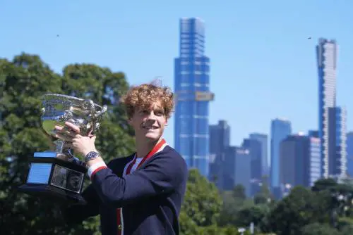 "Non ho dormito...". Sinner il giorno dopo il trionfo agli Australian Open