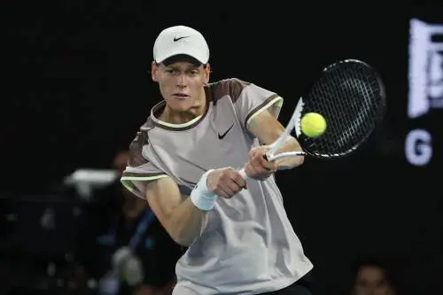 Cantiamo per Sinner, non per Sanremo