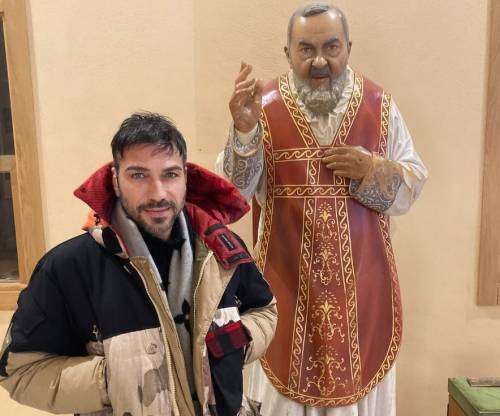 "Da Padre Pio, un giorno in più per vivere". La svolta spirituale di Costantino Vitagliano