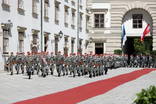 "Guerra ibrida russa nel 2024". L'allarme dell'esercito austriaco