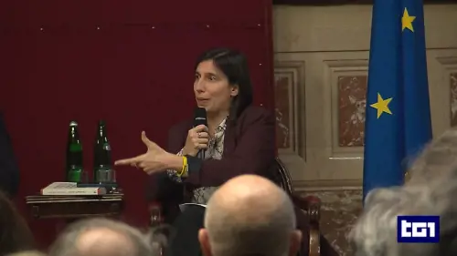 Per Repubblica la Rai "oscura". la leader dem. Ma è una bufala: "Elly è sul Tg1 più di tutti"