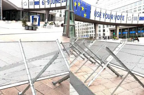 "La risposta di Bruxelles agli agricoltori? Filo spinato all'Europarlamento"