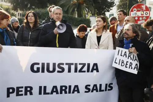 Quel tam tam a sinistra: candidiamo Ilaria Salis per darle l'immunità