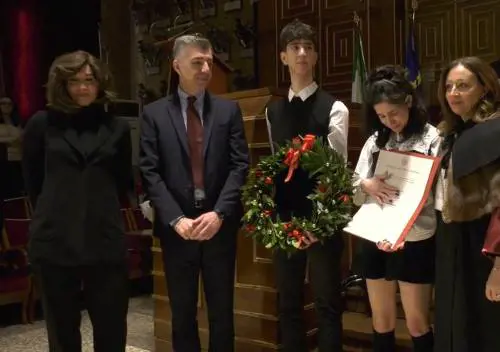 "Uno squarcio nelle nostre coscienze". Conferita la laurea a Giulia Cecchettin
