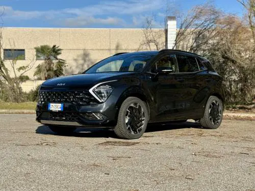 Kia Sportage PHEV: tra i migliori suv plug-in, bene anche a batteria scarica – la prova 