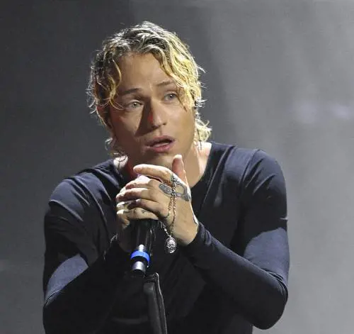 Irama, il significato di "Tu no" e quella dedica alla ex