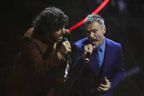 Sanremo 2024: ecco il look della seconda serata del Festival di Renga e Nek