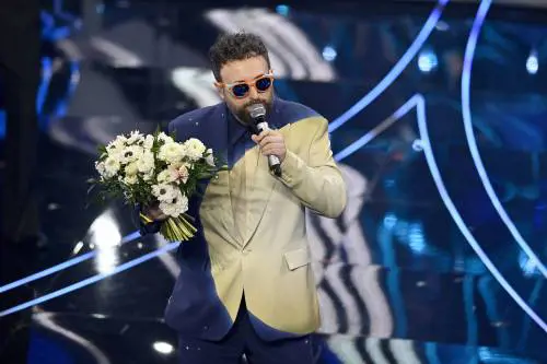 "Non volevo essere politico". Dargen D'Amico torna sul monologo pacifista