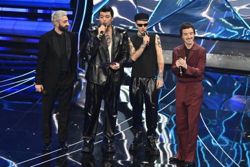 Sanremo 2024: ecco il look della terza serata del Festival dai The Kolors