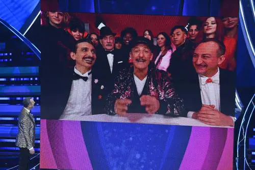 Fiorello animatore, ma il Festival non è un villaggio vacanze