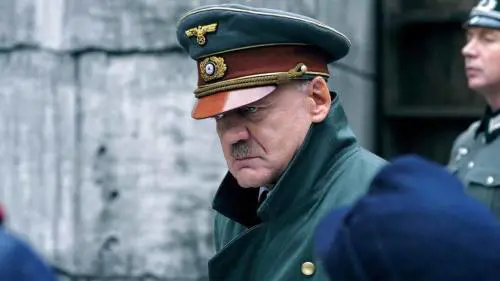 Gli ultimi giorni di Hitler e il set in Russia: la scelta dietro il film