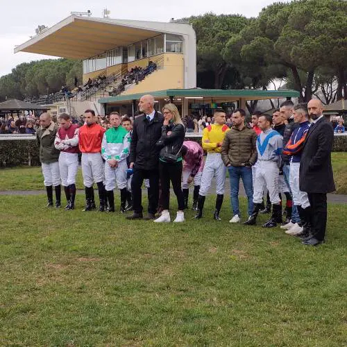 Gran corsa siepi a San Rossore e riapre Capannelle