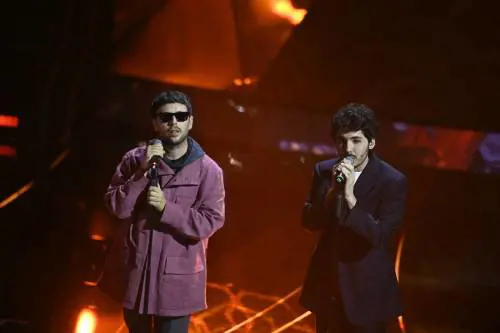 Sanremo 2024: ecco il look della quarta serata del Festival di Gazzelle