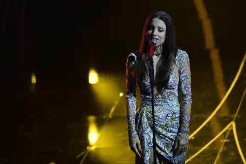 Sanremo 2024: ecco il look della quarta serata del Festival di Angelina Mango