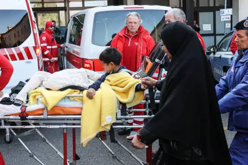 I bimbi salvati dalle bombe: "Grazie Italia"