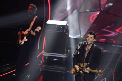 Sanremo 2024: ecco il look della finalissima del Festival dei The Kolors 