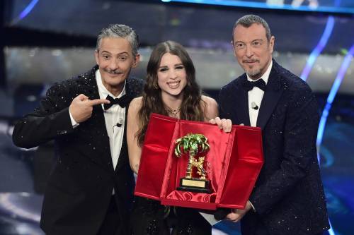 "Siete matti", Angelina Mango vince Sanremo