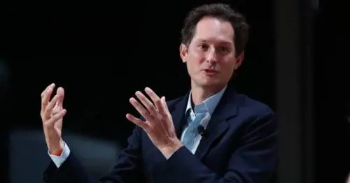 L'eredità, gli Elkann e i 40 milioni di euro: ecco cosa cercano i pm