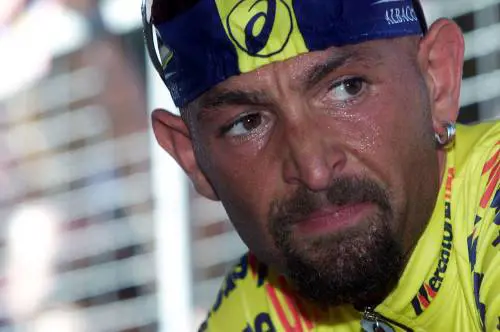 Quattro incongruenze e tanti dubbi. La mamma di Marco Pantani: “Voglio verità”