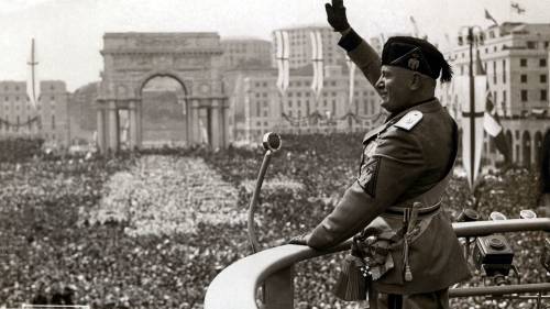 Sfrattato Mussolini: gli hanno tolto la cittadinanza