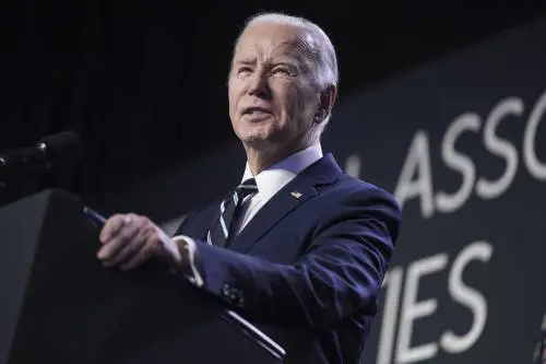 Altre 500 sanzioni contro la Russia. Biden attacca Putin: "Deve pagare"