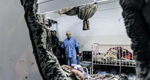 Khan Yunis, raid in ospedale in cerca dei corpi degli ostaggi
