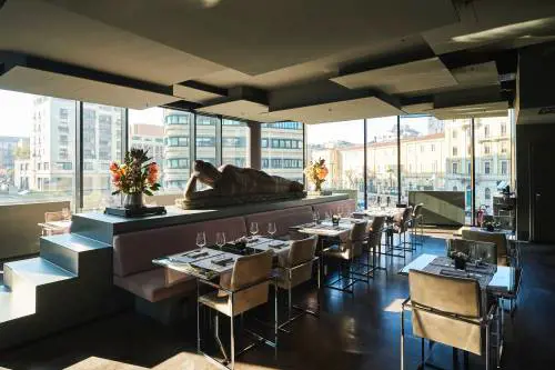 La cucina di Iyo Experience a Milano