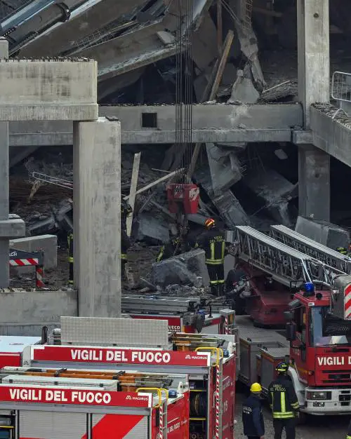 Crollo cantiere a Firenze, chi sono le quattro vittime accertate