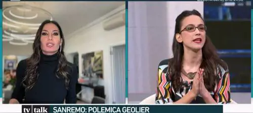 "Non ti promuovo", "Non sei obiettiva". Rissa in tv tra Elisabetta Gregoraci e la giornalista