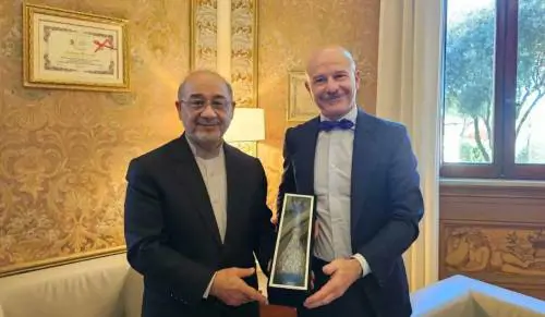 Femministi all'iraniana. Bufera sulla Luiss
