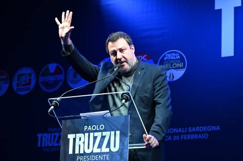 "La droga è m...". Lo sfogo di Salvini: stretta in arrivo sul codice della strada