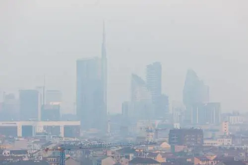 Milano è inquinata. Ma grazie a Sala è solo un'impressione
