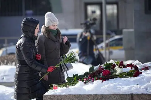 Nazionalismo e resilienza sono la spina dorsale russa. Ripartiti aggirando sanzioni e con l'economia di guerra