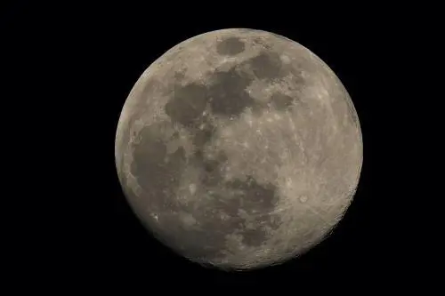 Dimostrata per la prima volta l'esistenza di un tunnel sulla luna. Lo studio dall'Università di Trento
