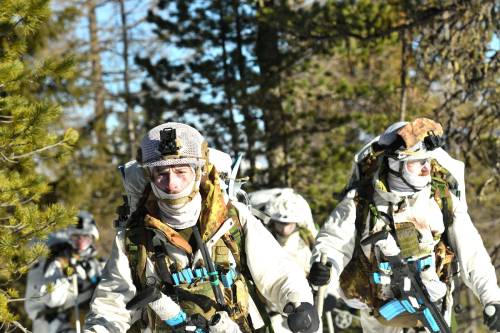 Ice Patrol, l'esercitazione delle truppe alpine dell'Esercito