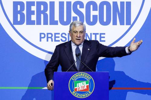 Tajani ha scelto: "Mi candido. Fi farà un regalo a Silvio"