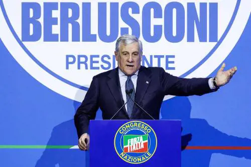 Gli azzurri mettono il turbo con la spinta di Gianni Letta. Doppiati i "cugini" leghisti. "Noi perno della coalizione alle Europee puntiamo al 10%"