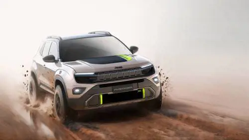 Nuova Jeep Avenger 4xe: ibrida a 48V, con cambio automatico e trazione integrale