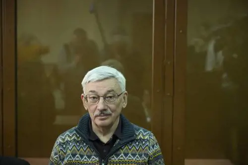 Il Nobel anti-Cremlino in carcere per dissenso. "Ma la verità è con noi"