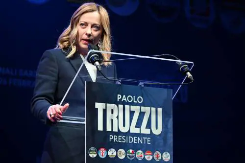 "Una sconfitta da cui imparare". Il centrodestra si compatta dopo il risultato in Sardegna