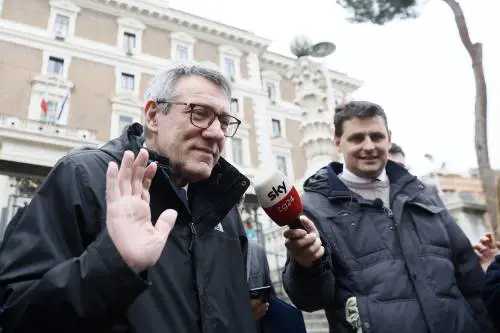 Bene i contratti di lavoro stabili. Smentito Landini